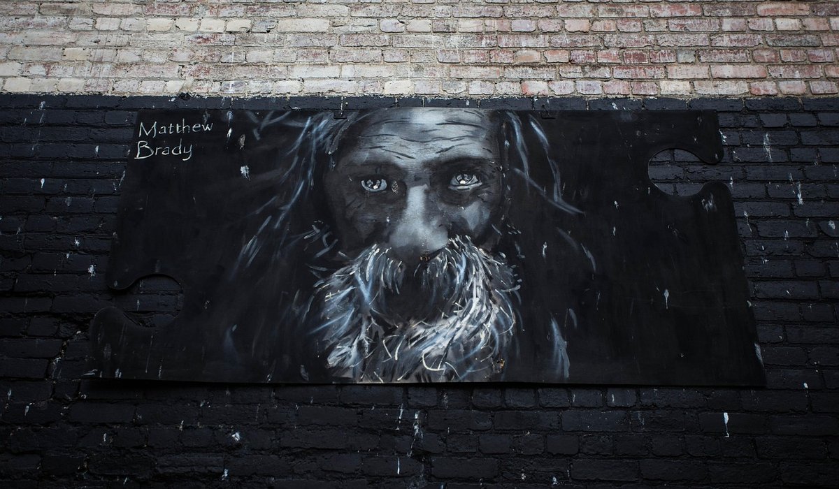 Drawing Expressive Faces from Life and Photos